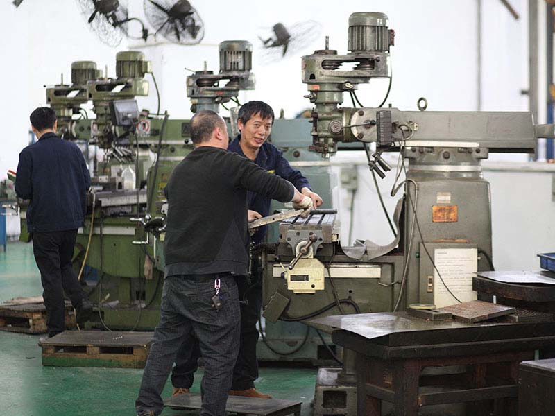 為什么注塑模具成型會出現(xiàn)頂白？